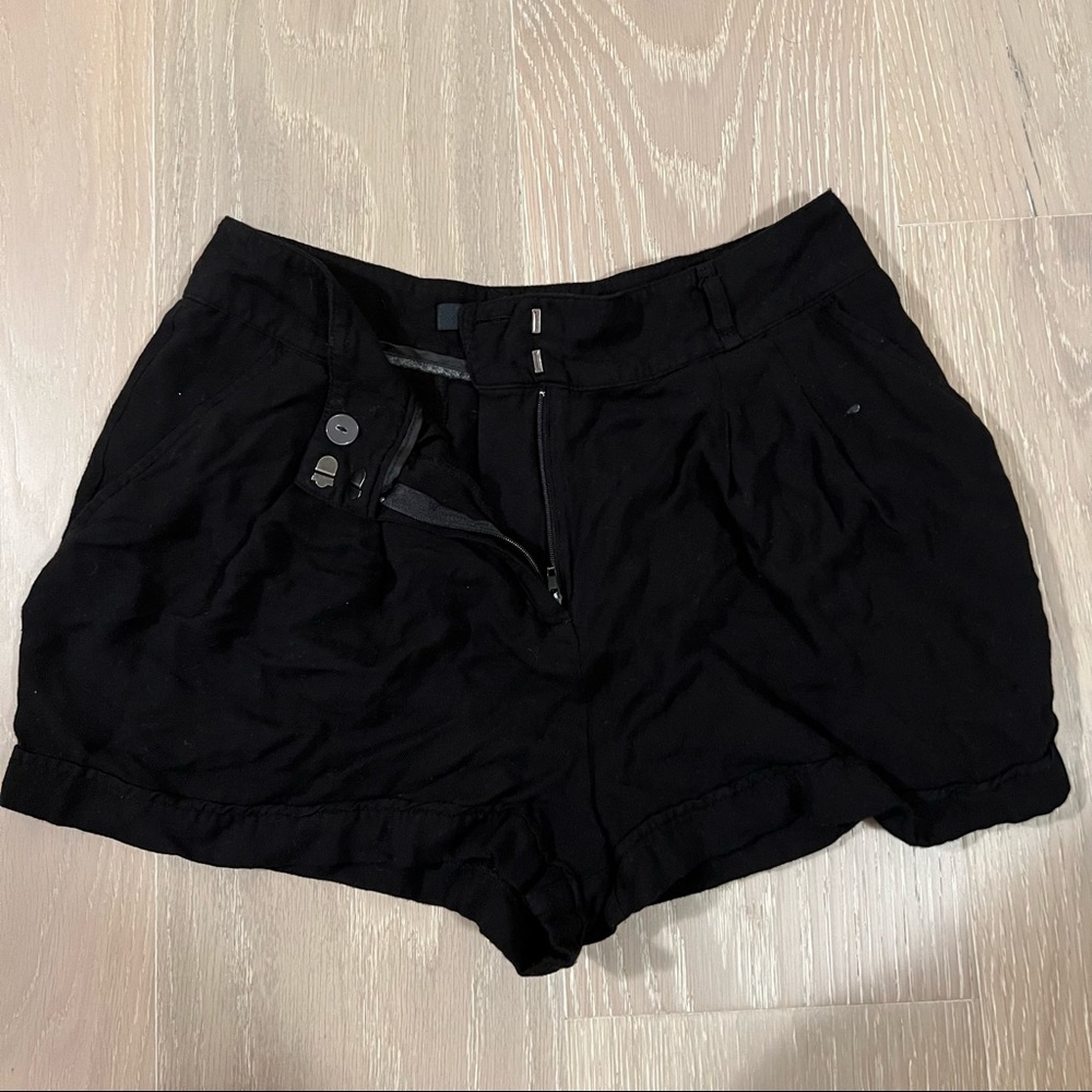 SMALL | black forever 21 comfy material shorts